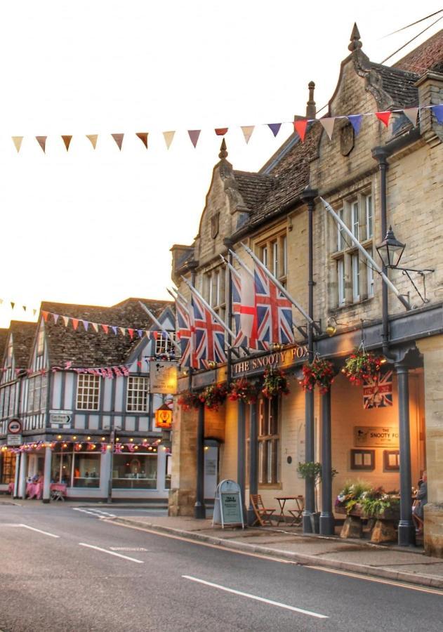 Stylish One Bedroom Cotswold Coach House テットベリー エクステリア 写真